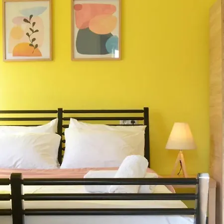 Apartment Anemone Cozy · Feel The Urban Experience *